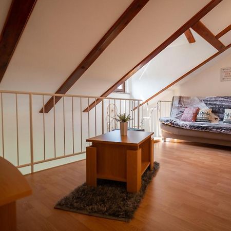 Specious Apartment Manitu In Forest Countryside Fuzine Bagian luar foto