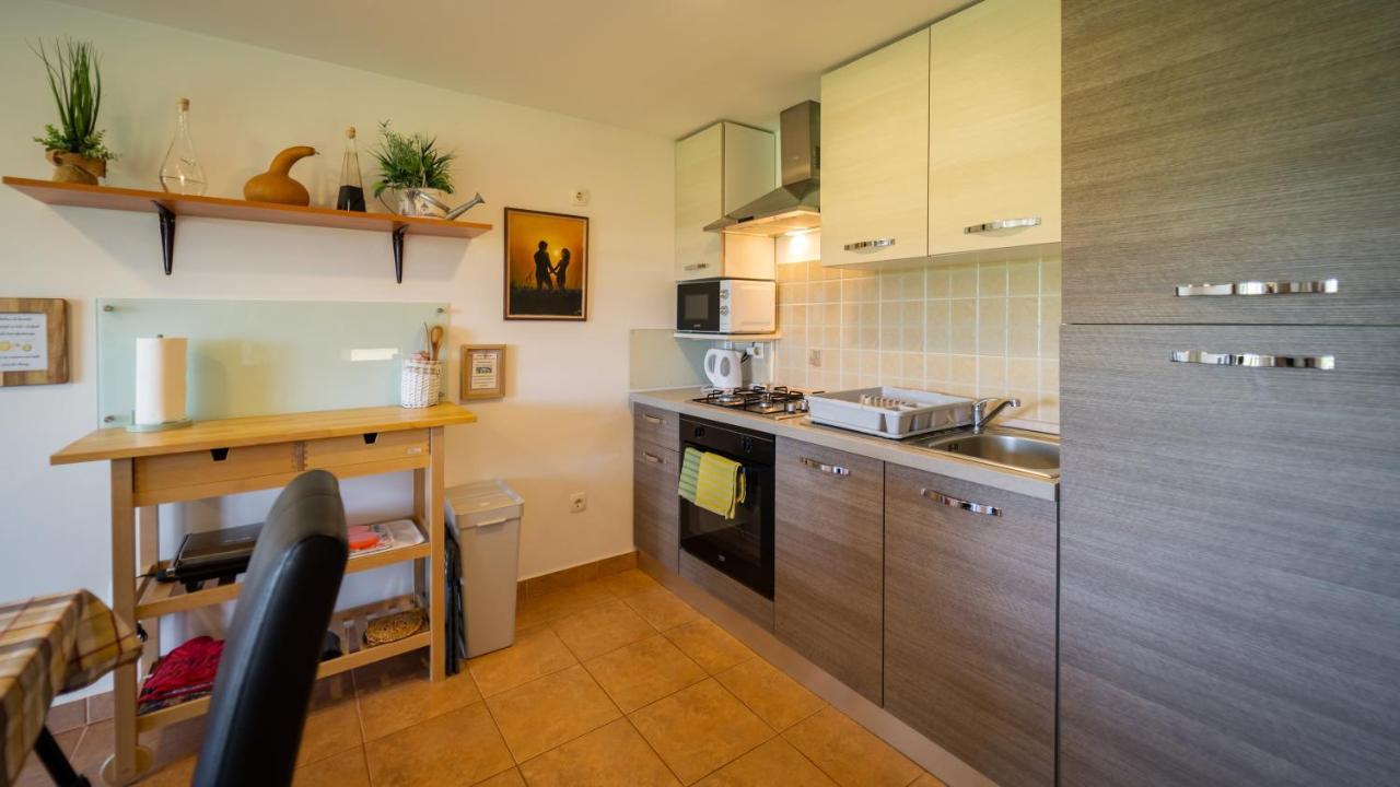 Specious Apartment Manitu In Forest Countryside Fuzine Bagian luar foto